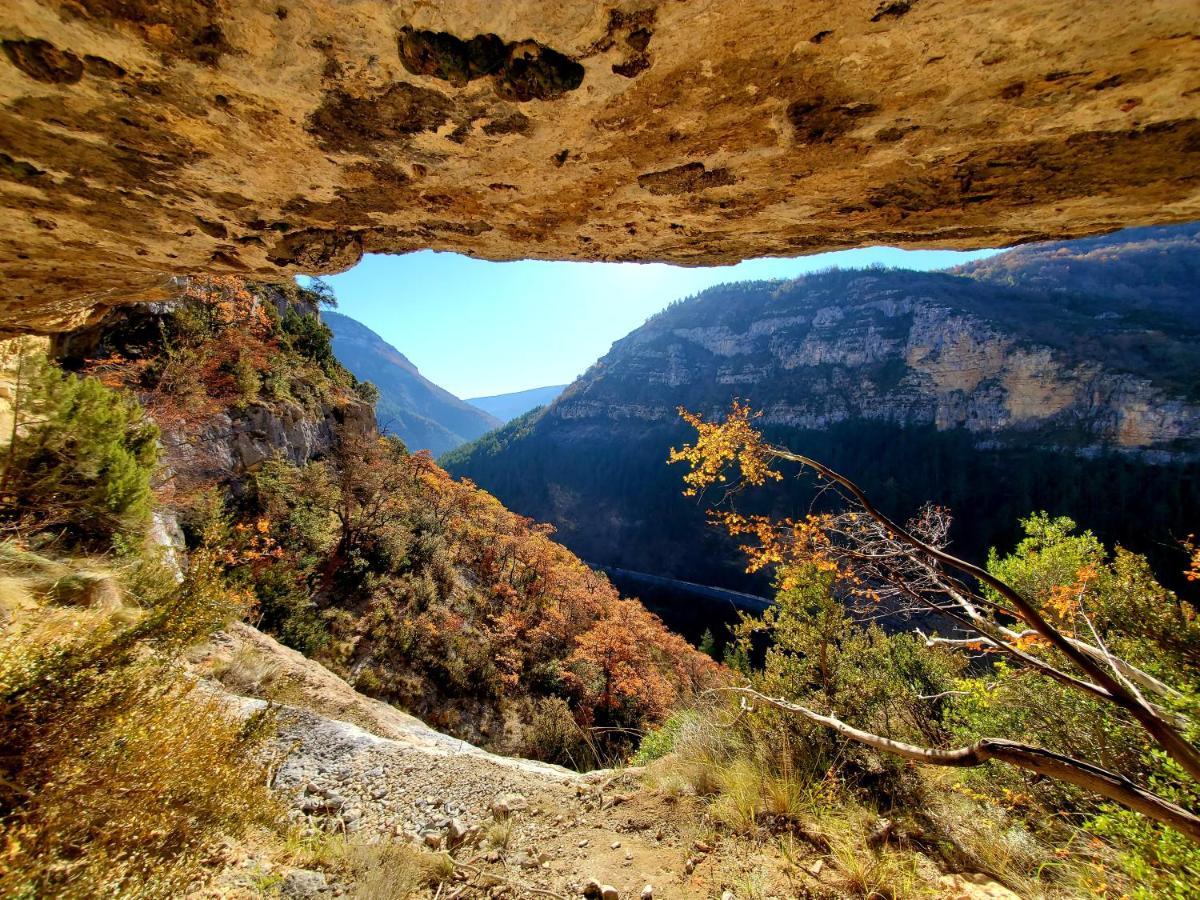 La Fontaine Au Loup Ξενοδοχείο Saint-Maurice-sur-Eygues Εξωτερικό φωτογραφία